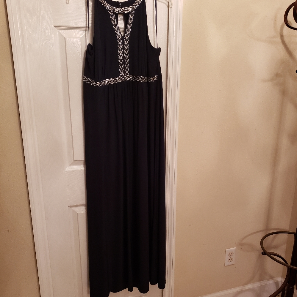 Navy Maxi  - NWOT
